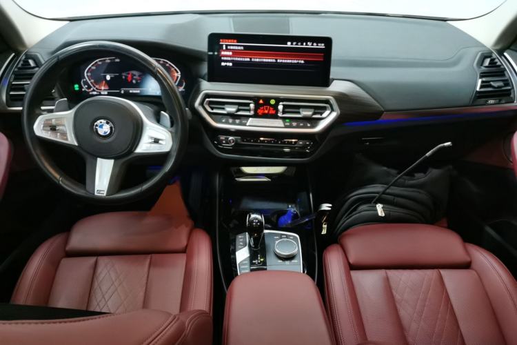 Used BMW X3 2023 xDrive30i Leading Model M Night Edition Package Center Console