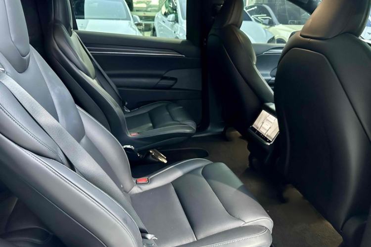 Used Tesla Model X 2023 Three-Motor All-Wheel-Drive Plaid Version