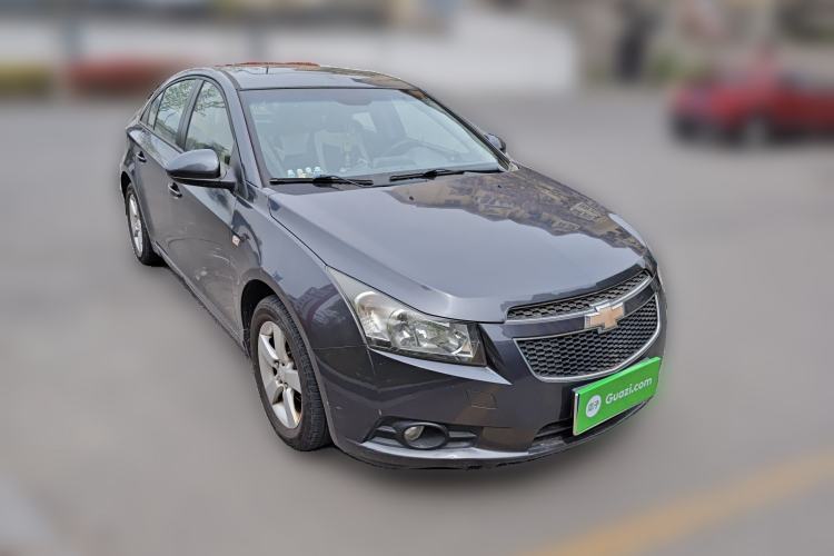 Used Chevrolet Cruze 2013 1.6L SE MT Front Right 45 Deg