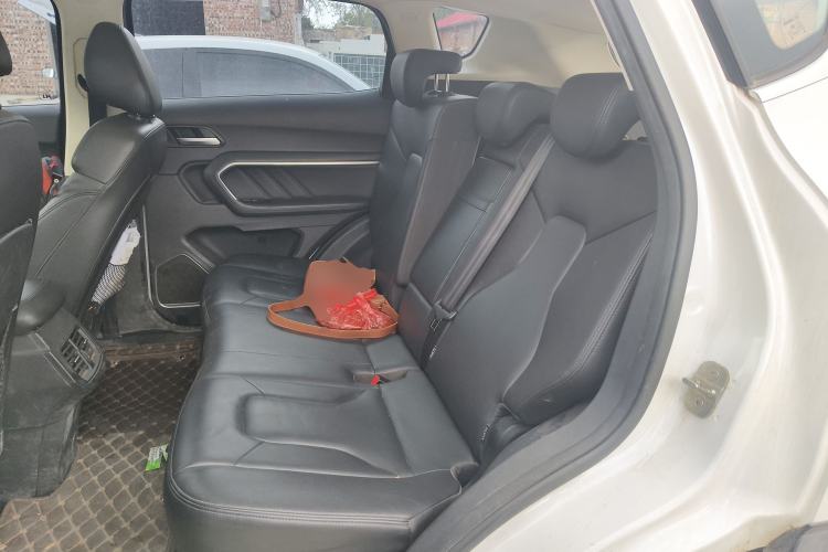 Used Haval H6 2017 Red Label 2.0T Automatic Two-Wheel Drive ZhiShang Model