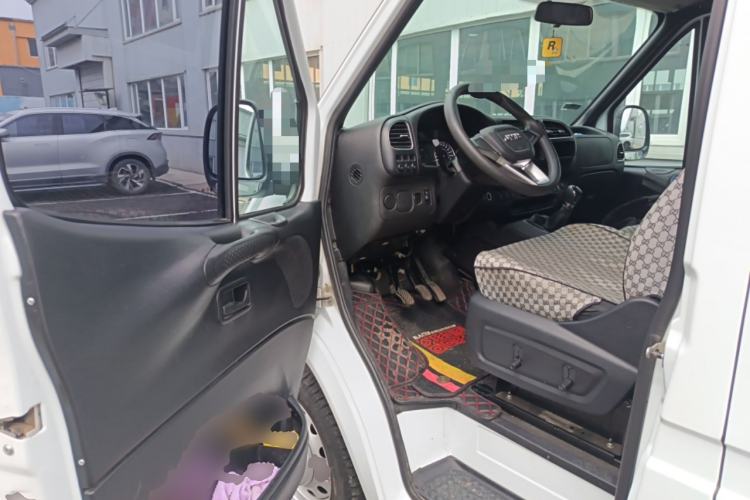 Used JMC Transit 2021 2.8T Space King Standard Version Short Wheelbase Mid-Height Roof 6-Seater Diesel Euro VI JX493
