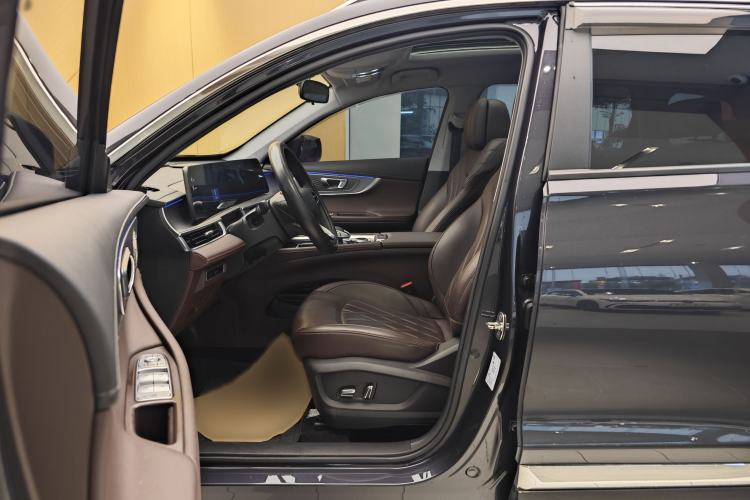 Used Chery Tiggo 8 PLUS 2024 Champion Edition 290TGDI DCT Deluxe Version 7-Seater Left Front Seat