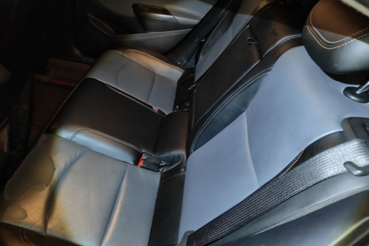 Used Chevrolet Cruze 2017 1.4T Hatchback Dual-Clutch Lingfeng Edition Left Rear Seat