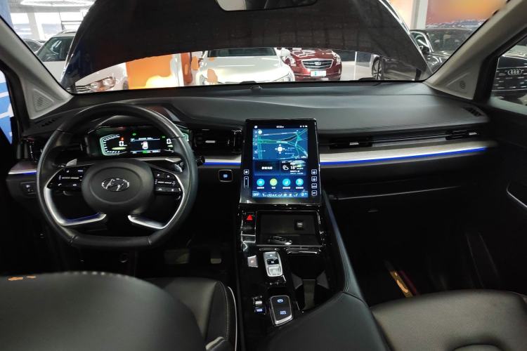 Used Hyundai Custo 2021 380TGDi Smart Love Flagship Edition TOP Premium Center Console