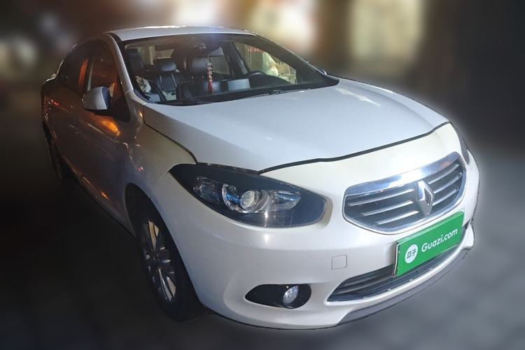 Used Renault Fluence 2013 2.0L Comfort Edition
