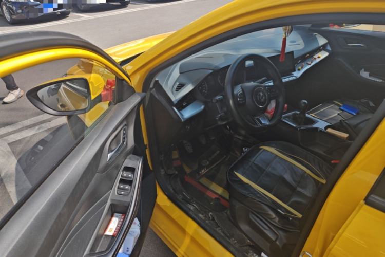 Used MG 5 2021 180 DVVT Manual Youth Luxury Edition
