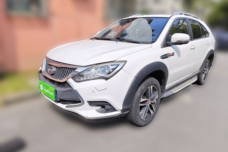 Used BYD Tang New Energy 2015 2.0T Four-Wheel-Drive Flagship Model