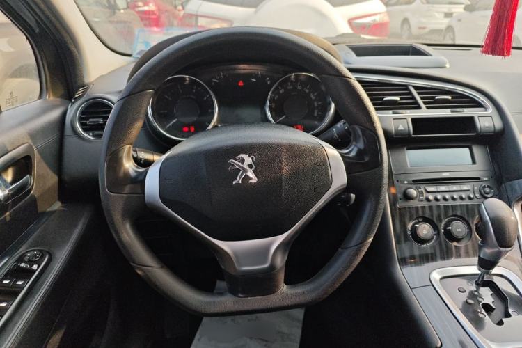 Used Peugeot 3008 2015 1.6THP Automatic Classic Edition