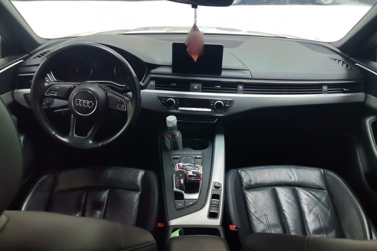 Used Audi A5 2019 Cabriolet 40 TFSI Fashion Edition China V