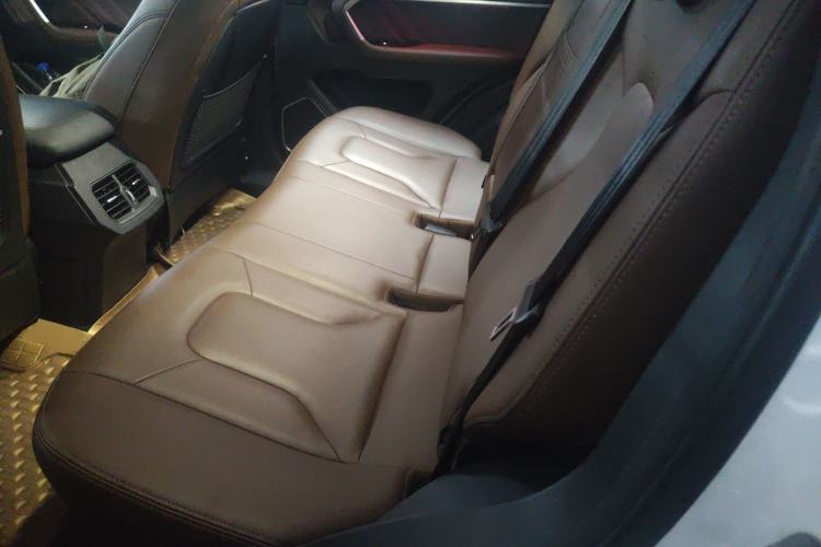 Used Haval H6 2017 Red-Label 1.5T Automatic Two-Wheel Drive Smart Edition Left Rear Seat