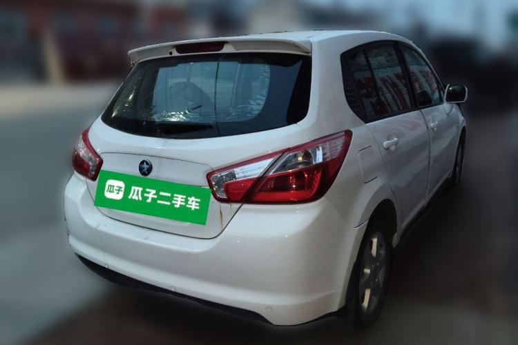 Used Venucia R50 2013 1.6L Manual Luxury Edition Rear Right 45 Deg