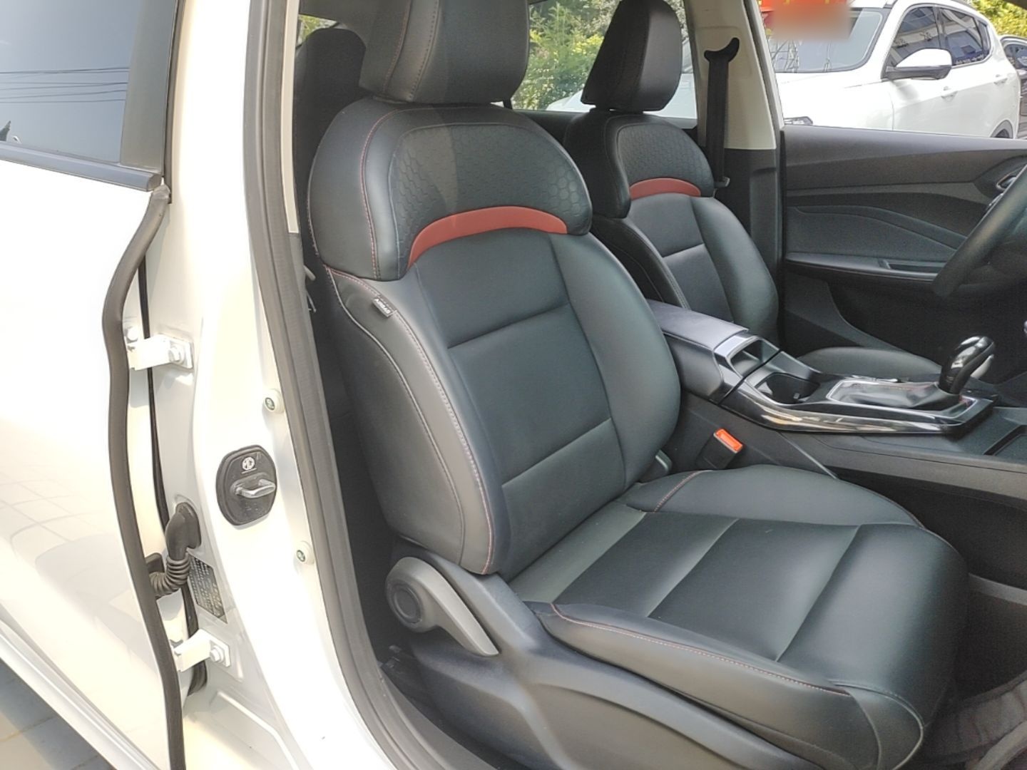 MG 5 2021 Revised Version 180 DVVT CVT Youth Luxury Edition — снимка 19