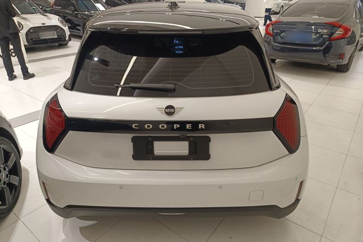 Used MINI Electric MINI COOPER 2025 456km COOPER E Classic Style