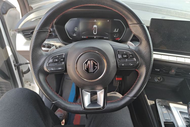 Used MG 5 2021 Revised 300TGI DCT Qingshè Luxurious Enjoyment Edition
