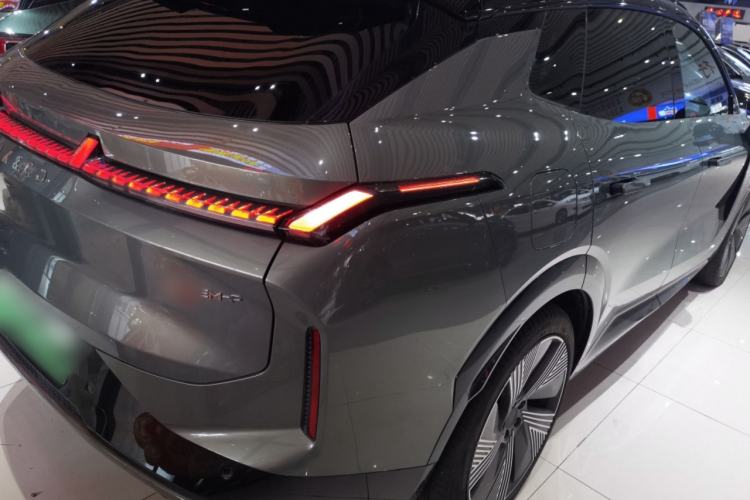 Used Lynk & Co 08 EM-P 2023 220km All-Wheel-Drive Performance Halo