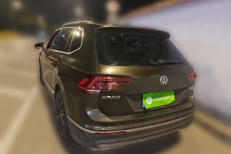 Used Volkswagen Tiguan L 2017 380TSI Automatic All-Wheel-Drive Luxury Edition Rear Left 45 Deg