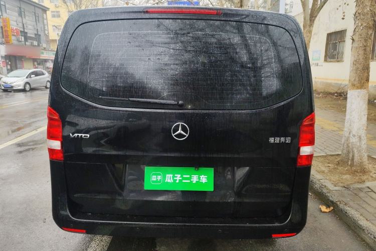 Used Mercedes-Benz Vito 2018 2.0T Elite Version 7 Seats China VI Emission Standard
