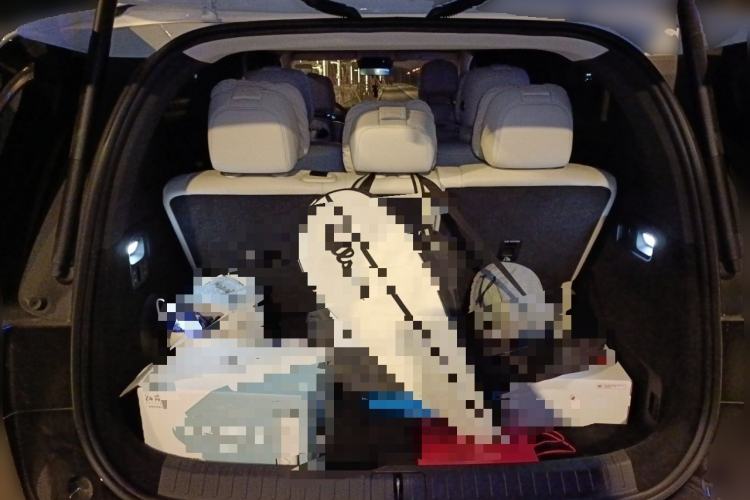 Used Li Auto MEGA 2025 Home Family Special Edition
