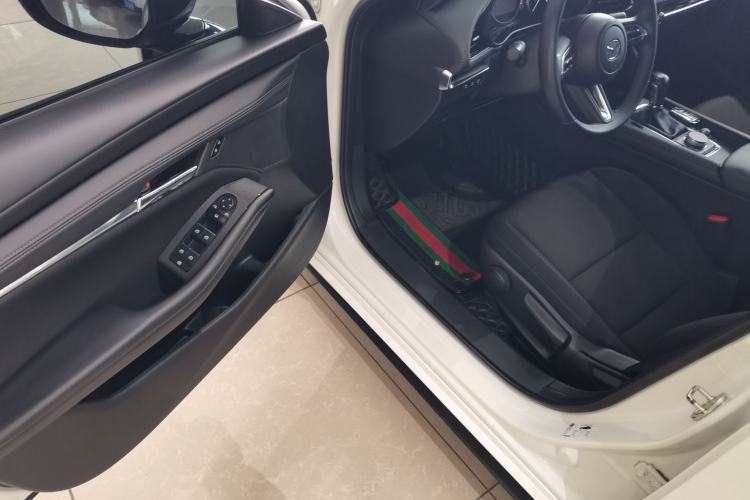 Used Mazda Mazda 3 Axela 2023 2.0L Automatic ZhiXuan Edition
