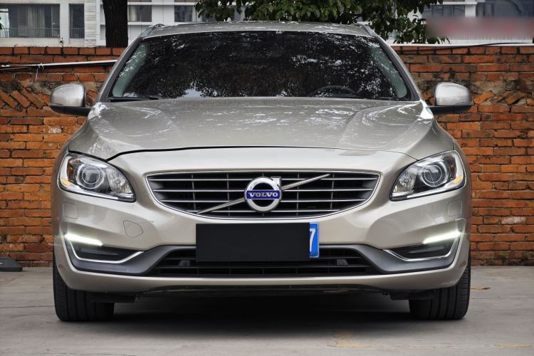 Used Volvo V60 2015 T5 Zhiya Edition