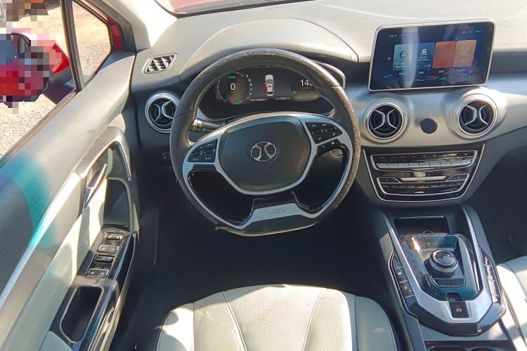 Used BAIC Beijing EU5 2018 R550 Smart Trend Edition