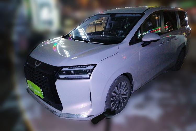 Used Wuling Wuling Starlight 730 2025 Model Plug-in Hybrid 125km Luxury Edition