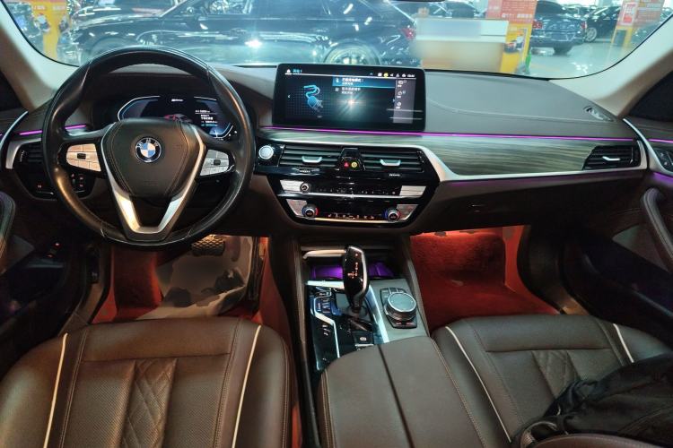 Used BMW 5 Series New Energy 2022 Second Facelift 535Le Luxury Package Center Console