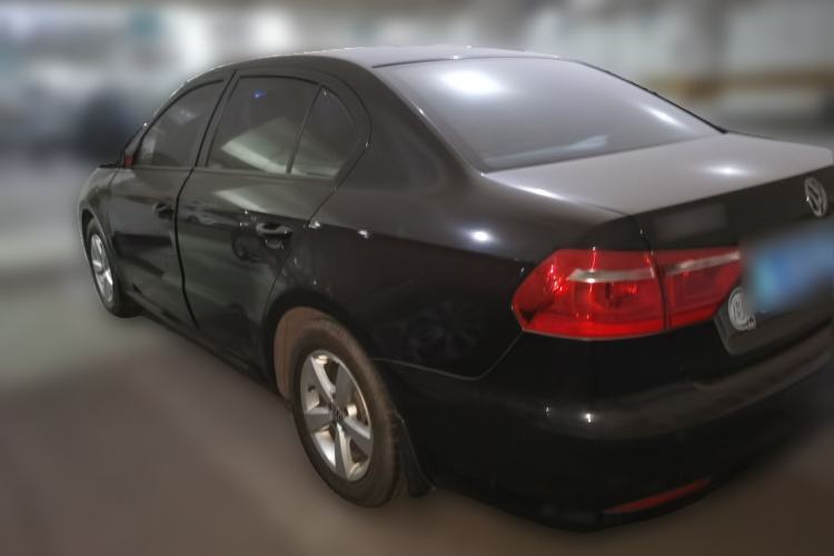 Used Volkswagen Lavida 2013 Revised Classic 1.6L Manual Fashion Edition
