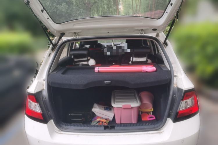 Used Skoda Fabia 2016 1.4L Automatic Car Enjoy Edition
