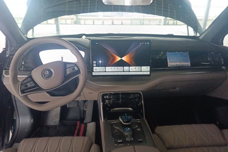 Used BYD Tang New Energy 2025 Intelligent Driving Version DM-i 115KM Flagship Edition Center Console