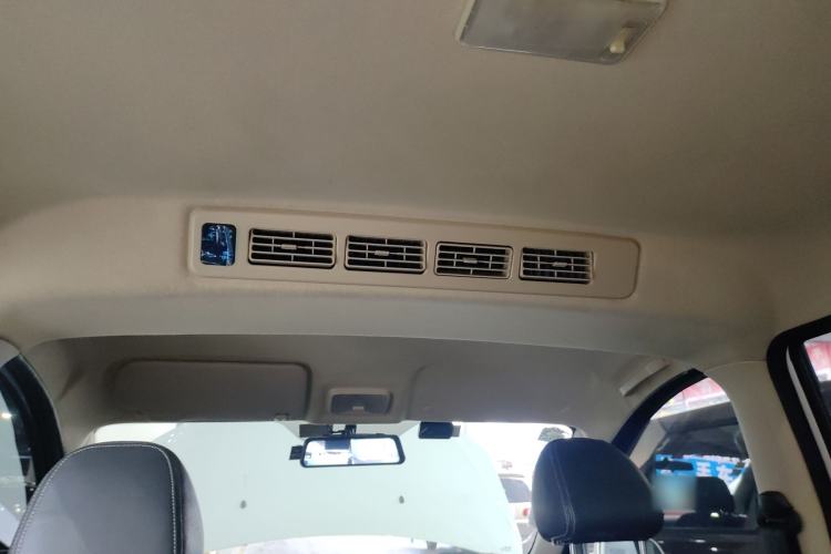 Used Dongfeng Fengon 330 2019 1.5L 330S Manual Comfort Version China VI Standard