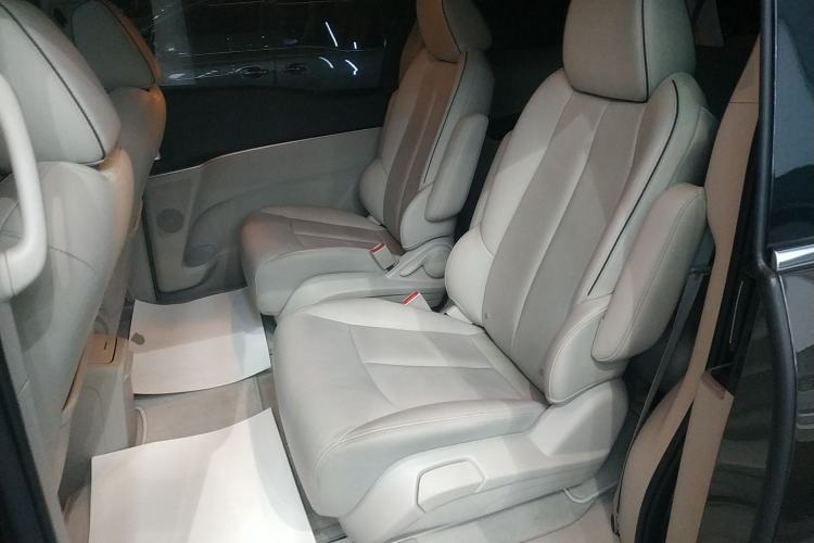 Used Buick GL8 2020 Land Business Class 652T Luxury Model
