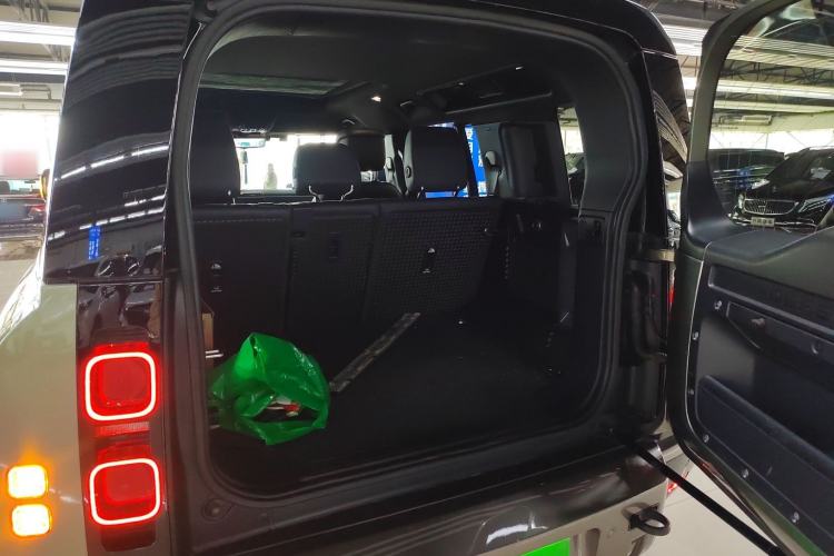 Used Land Rover Defender 2023 Facelift 110 3.0T P400 X-DYNAMIC HSE