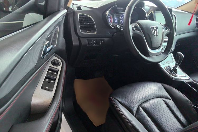 Used Baojun 560 2016 1.8L iAMT Luxury Model
