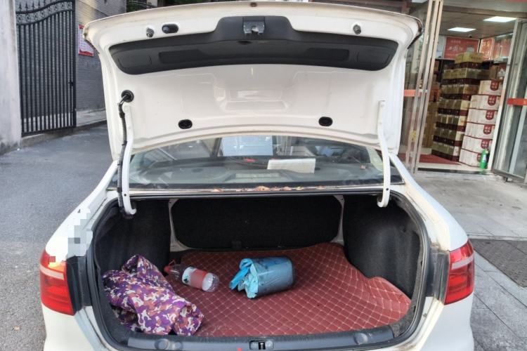 Used Volkswagen Lavida 2013 Revised Classic 1.6L Automatic Fashion Edition