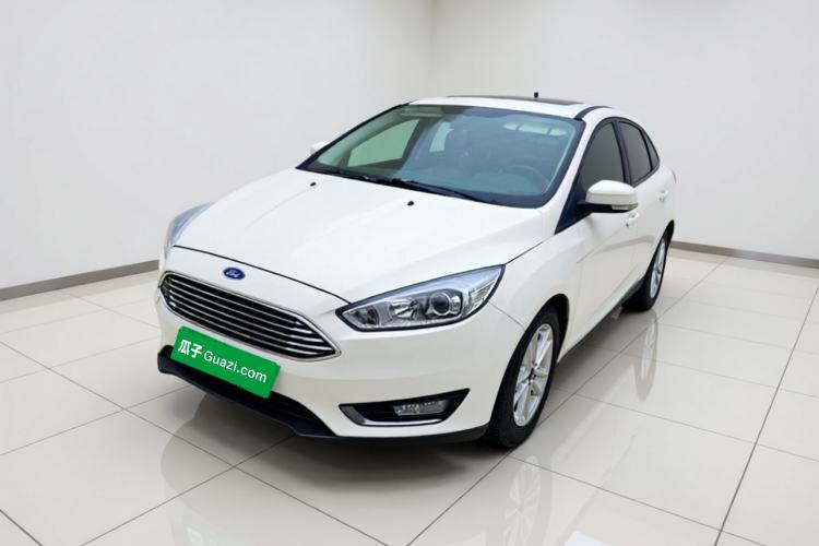 Used Ford Focus 2017 Sedan EcoBoost 125 Manual – Ultra-Style Edition with SmartDrive Features Guazi used car, China used car export, Used car for sale, Used cars, Cheapest cars for sale