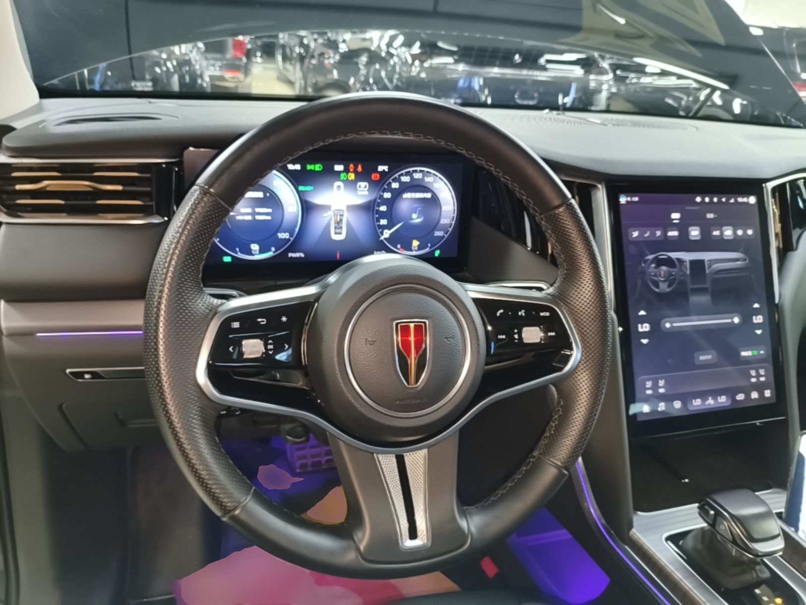 Hongqi HS7 PHEV 2024 2.0T PHEV Four-Wheel Drive Flagship Edition 6 Seats — снимка 15