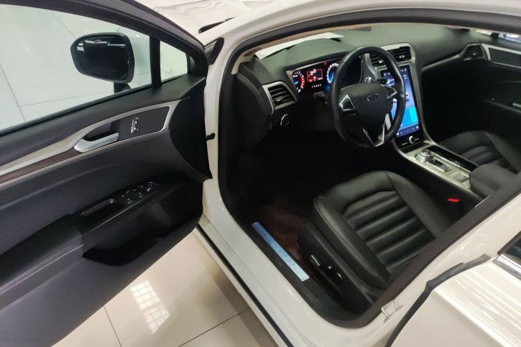 Used Ford Mondeo 2020 EcoBoost 180 Stylish Model Driver Seat