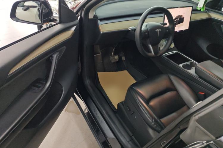 Used Tesla Model Y 2022 Rear-Wheel-Drive Version