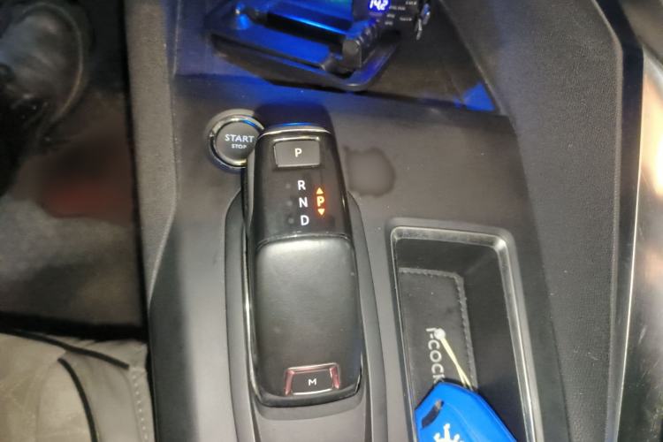 Used Peugeot 5008 2017 350THP 7-Seater Elite Edition
