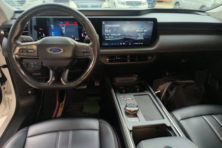 Used Ford Mondeo 2022 EcoBoost 245 Fashion Edition Center Console