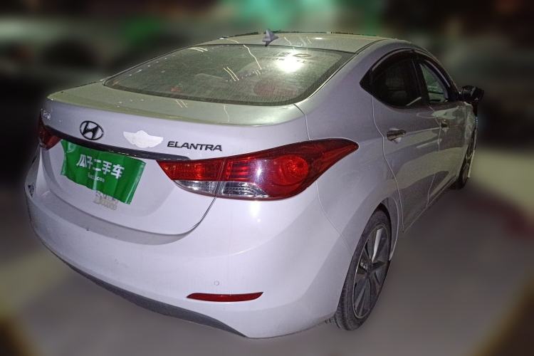 Used Hyundai Elantra (5th Generation / Langdong) 2015 1.6L Automatic Leading Model Rear Right 45 Deg