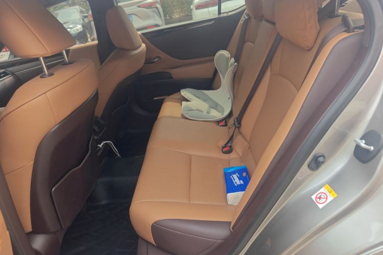 Used Lexus ES 2018 260 Luxury Edition China V Standard