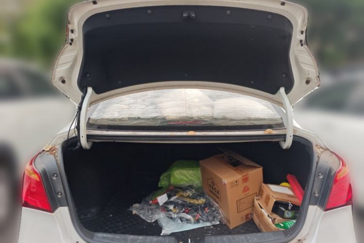 Used Hyundai Mistra 2014 1.8L Automatic Smart GLS Trunk