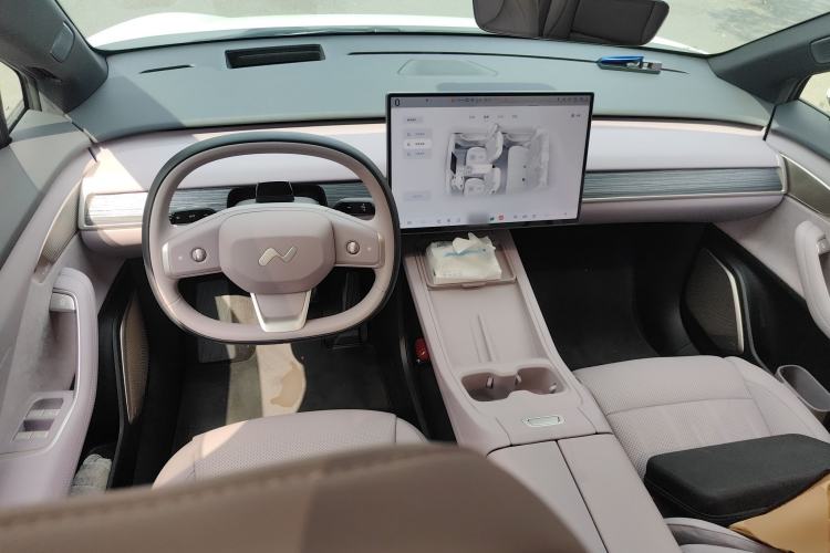 Used ONVO L60 2025 Model—60 kWh Rear-Wheel-Drive Version