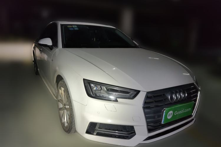 Used Audi A4L 2018 30th Anniversary Edition 40 TFSI Fashion Model
