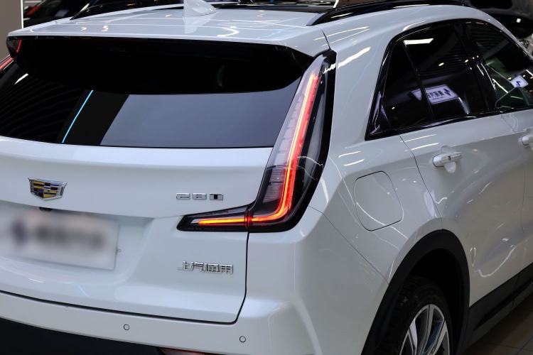 Used Cadillac XT4 2020 28T 4x4 Platinum Sport Edition Exterior 13