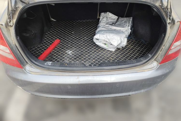 Used Bestune B70 2011 2.0L Automatic Fashion Version