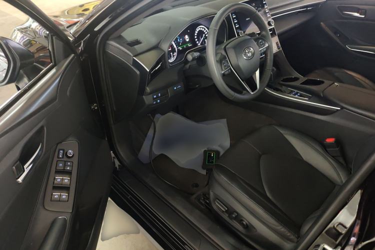 Used Toyota Avalon 2019 Dual-Engine 2.5L Luxury Edition China VI Standard