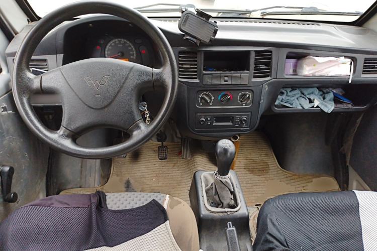 Used Wuling Zhiguang 2015 1.2L Practical LS-I Model
